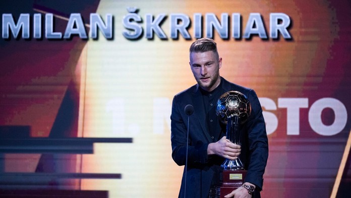 Najlepším futbalistom Slovenska za rok 2020 sa stal obranca Milan Škriniar z Interu Miláno..jpg