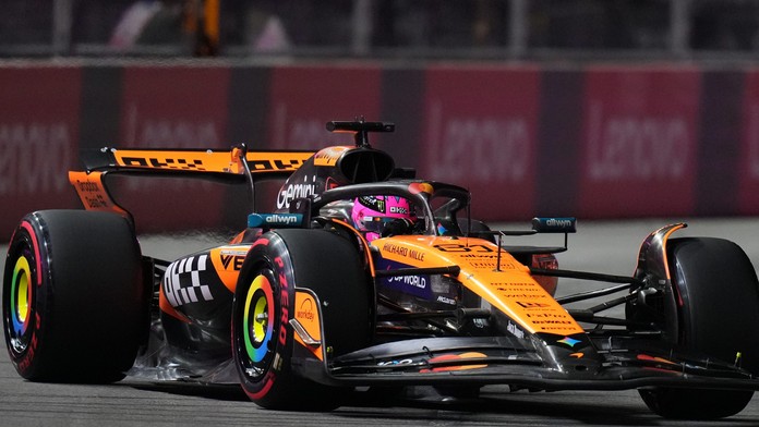 VIDEO: V Las Vegas sa nepoučili z predchádzajúcich chýb. Očakávané preteky sú problematické od začiatku