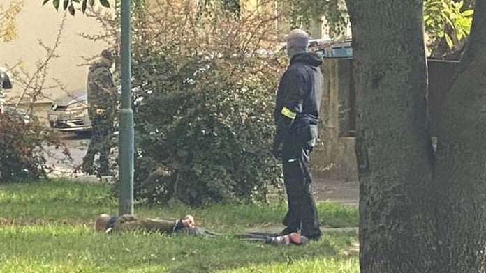 Zásah príslušníkov NAKA v Petržalke.