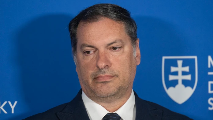 Slovenská pošta mení šéfa. Personálne rošády zasiahli aj cestárov a diaľničiarov