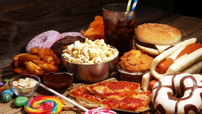 Vedci varujú pred nebezpečnými farbivami a skrytým cukrom v potravinách (ilustračná snímka)