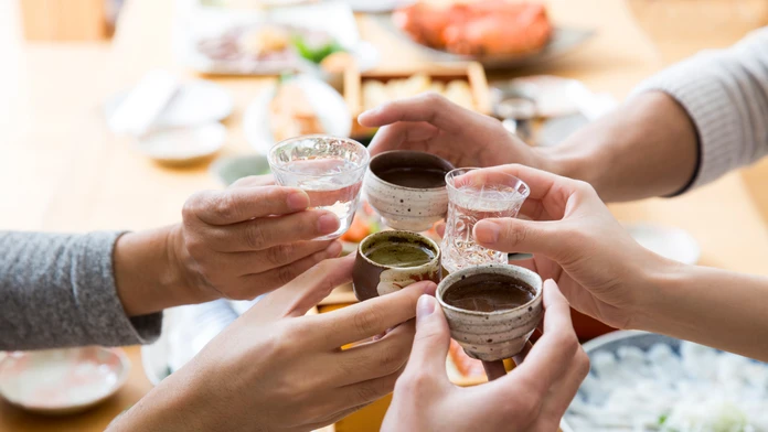 Pite viac alkoholu! Neuveríte, ktorá krajina motivuje mladých k takémuto zlozvyku