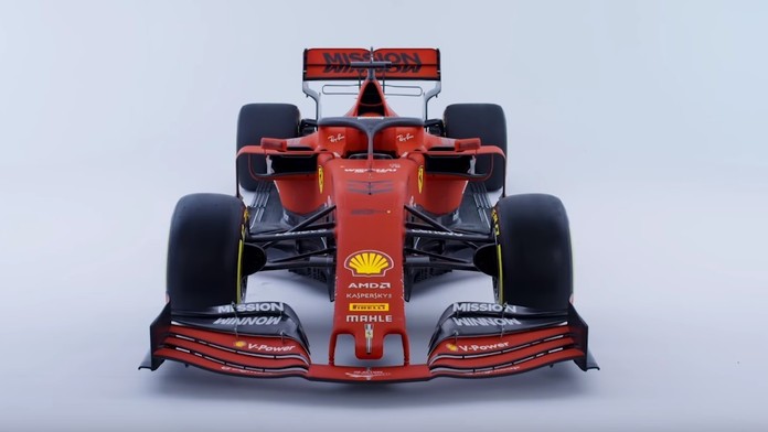 Ryha, ktorú urobil motorkár bez vodičáku v priekope.