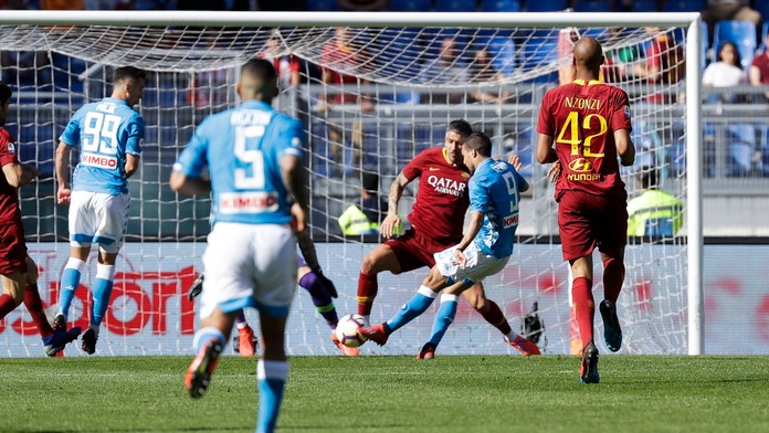 Karim Benzema sa naprahuje k víťaznému gólu.