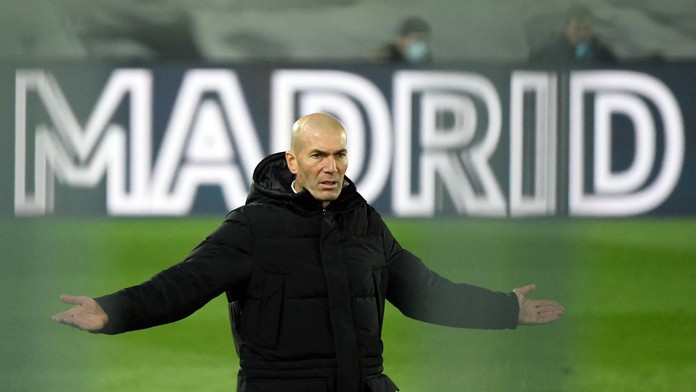 Zidane nevylúčil návrat k trénerstvu. Spomína sa aj jeho možný príchod do Bayernu