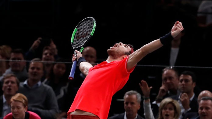 Karen Chačanov jasá po triumfe vo finále ATP Masters 1000 v Paríži.