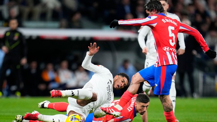 Real Madrid si v šlágri ustrážil pozíciu lídra. Atletico neudržalo vedenie a body si delili
