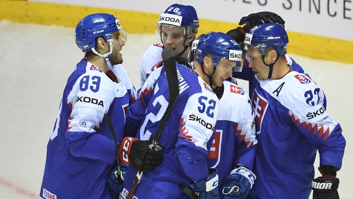 Tréner Slovenska Craig Ramsay počas zápasu s Kanadou na MS 2019.