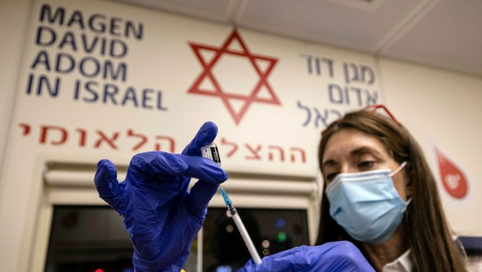 Očkovacie centrum v Izraeli