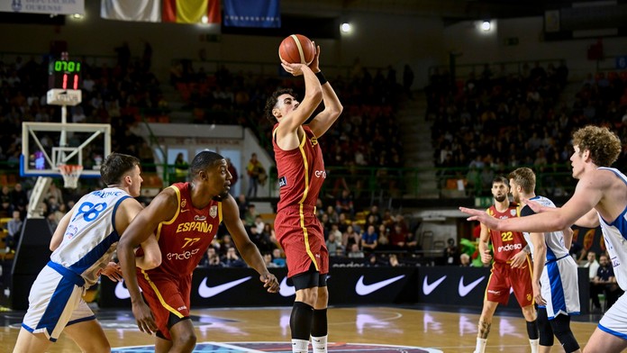 Drámu z Bratislavy v Španielsku nezopakovali. Slováci sa však za výkon proti majstrom Európy hanbiť nemusia