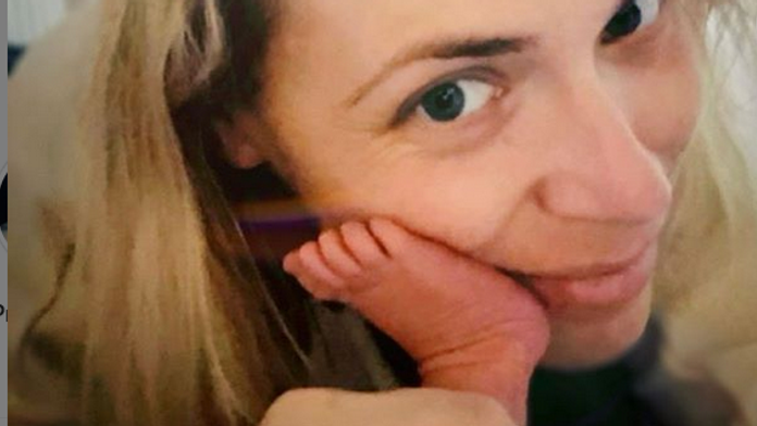 Na archívnej snímke drevený betlehem v Terchovej.