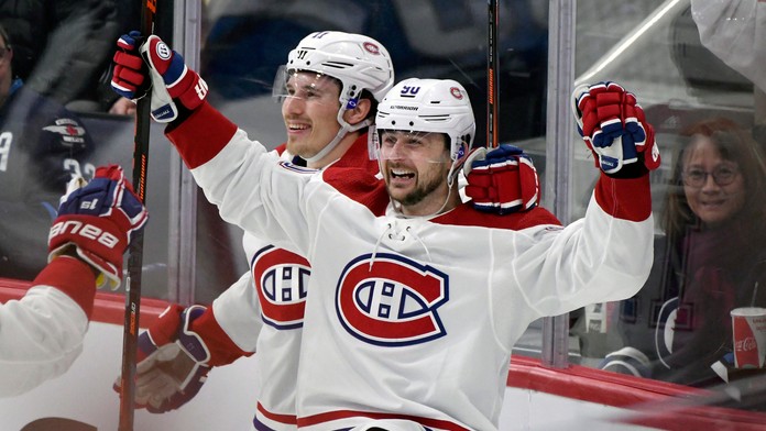 Pád autobusu do rokliny na Sumatre