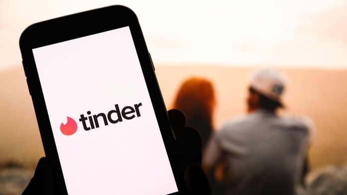 Tinder. Ilustračná snímka. 