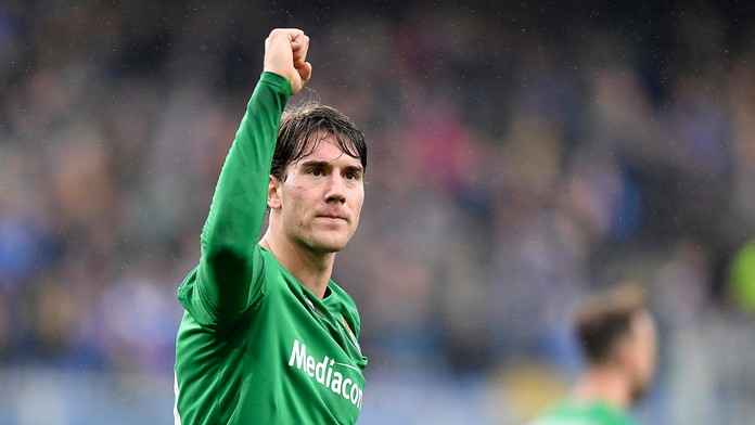 Federico Chiesa z Fiorentiny oslavuje gól proti Sampdorii Janov.