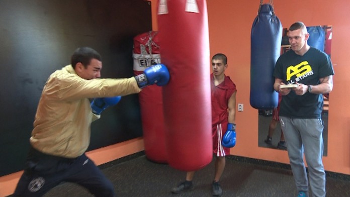 Zverenci Tomi Kid Kovácsa.