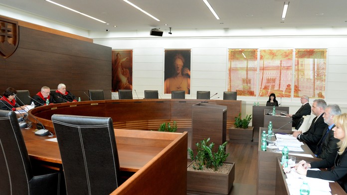 Verejné pojednávanie vo veci nevymenovania sudcov Ústavného súdu SR (marec 2015)