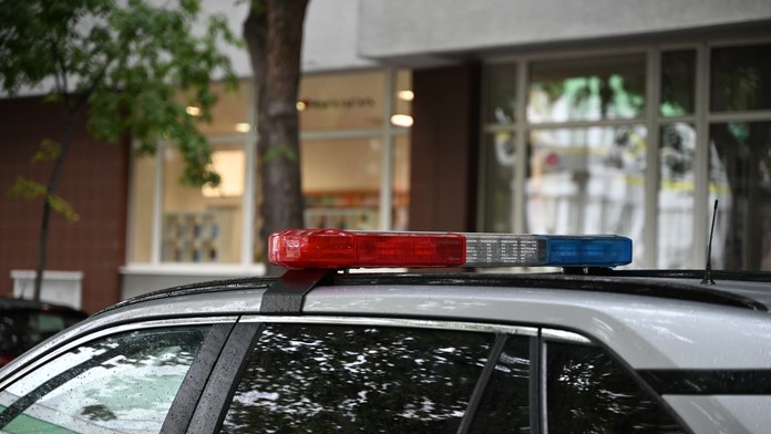 Na diaľnici D1 sa zrazili tri autá. Pri Bratislave sa tvoria rozsiahle kolóny