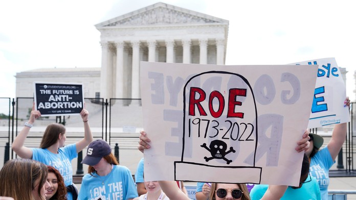 Po zákaze interrupcií v USA budú chudobné ženy zomierať. Tie bohaté môžu za zákrokom cestovať (rozhovor)