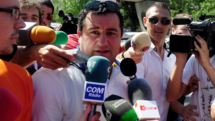 Vo štvrtok ho bulvár predčasne pochoval, v sobotu smrť už potvrdila rodina