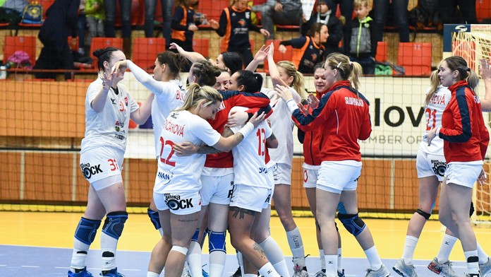 Radosť slovenských hádzanárok.