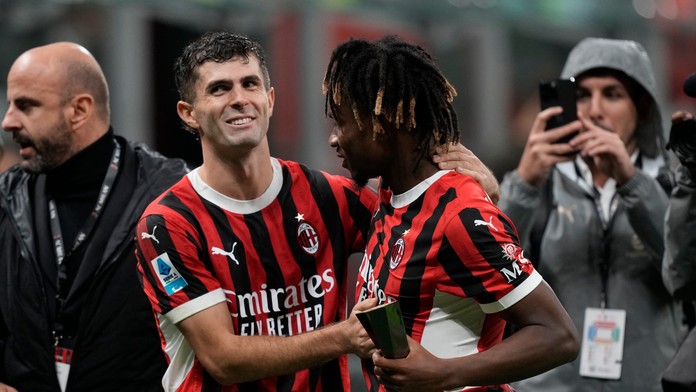 AC Miláno si stratu bodov nepripúšťa. Taliansky expert však upozorňuje na jeden problém