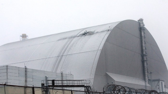 Zásadné zistenie Inšpekcie MAAE: Ochranný štít jadrovej elektrárne v Černobyli už neplní svoju funkciu