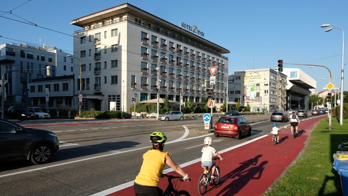 Zmena na Vajanského nábreží.