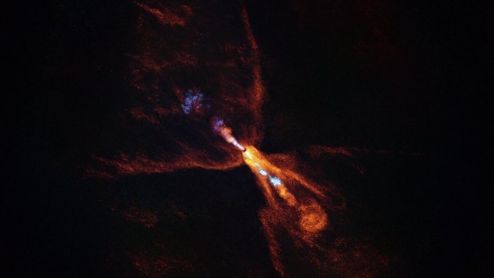 Rodí sa systém podobný našej slnečnej sústave. Prvýkrát zachytili rané štádium vzniku planét