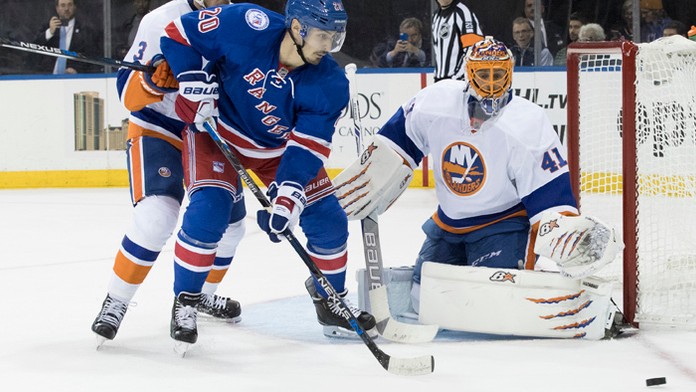 Hokejistom New Yorku Islanders nevyšiel vstup do 100. ročníka NHL.