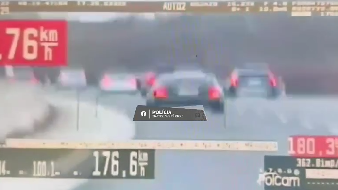 Vodič išiel na D1 rýchlosťou 201 km/h.