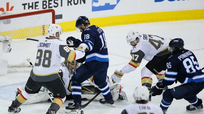 Zo súboja Winnipeg Jets - Vegas Golden Knights.