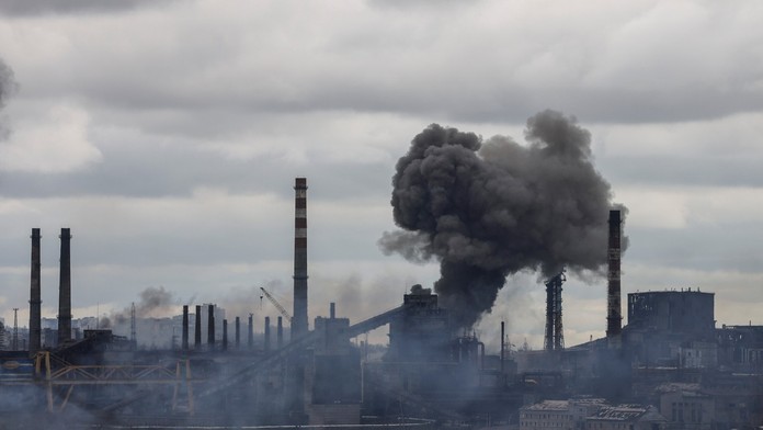 Začal sa vpád do oceliarne v Mariupole. Ruské špeciálne jednotky sa „pustili do práce“, hlásia separatisti