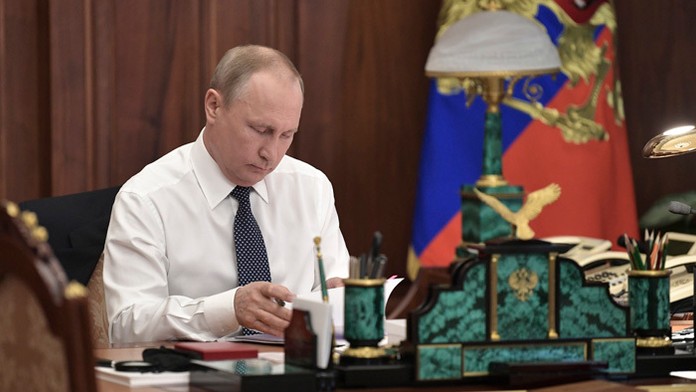 Vladimir Putin zložil po štvrtý raz prezidentský sľub. 