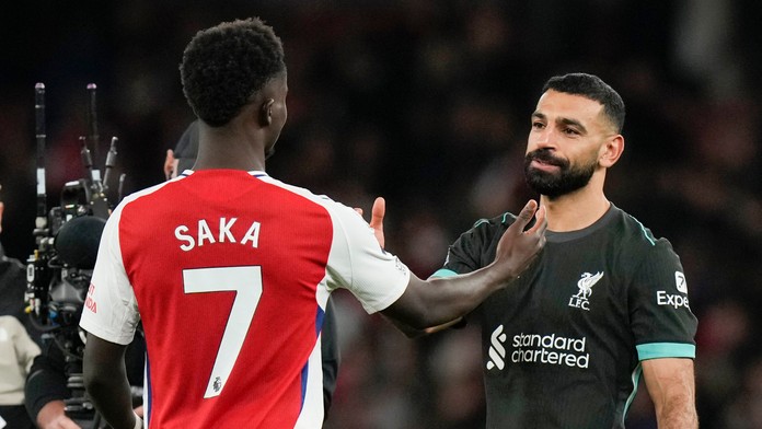 Premier League: Bod pre Liverpool z duelu s Arsenalom v závere zachránil Salah. Manchester United opäť zakopol