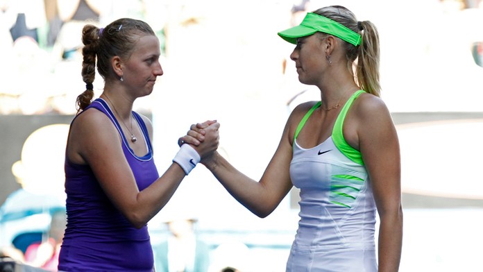 Petra Kvitová (vľavo) a Mária Šarapovová na archívnej snímke.