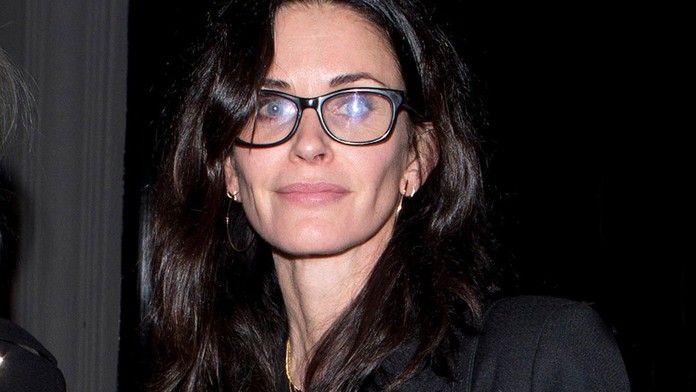 Monica z Priateľov tvrdila, že sa vzdá botoxu. Nové fotky svedčia o opaku