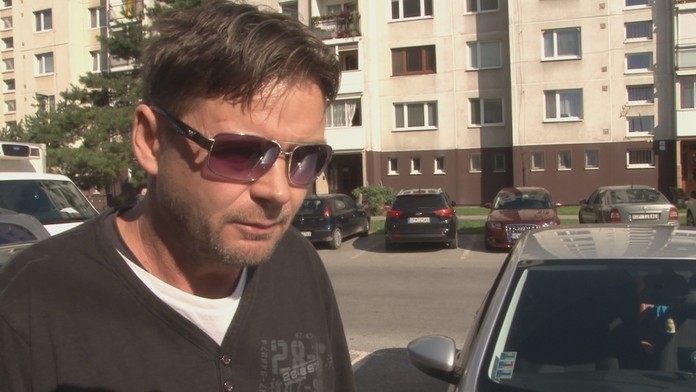 Symboly predstavujúce guľku v čele. Za vyhrážanie sa primátorovi skončil vo väzbe