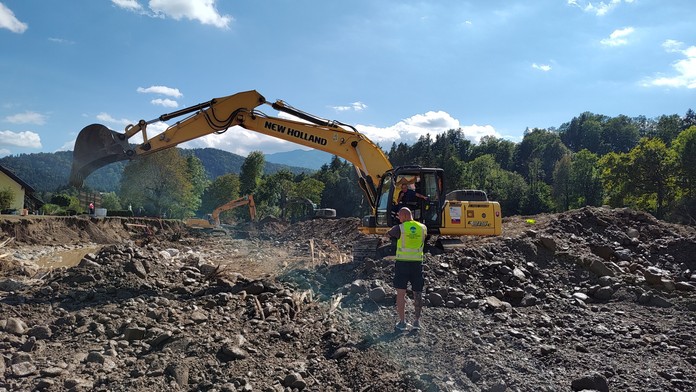 Slovenský tím dorazil do povodňami zasiahnutého Slovinska, začal so záchrannými prácami