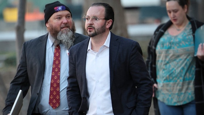 Vodcu hnutia Proud Boys odsúdili na 18 rokov za účasť na útoku na Kapitol