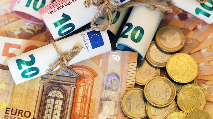 Peniaze eurá