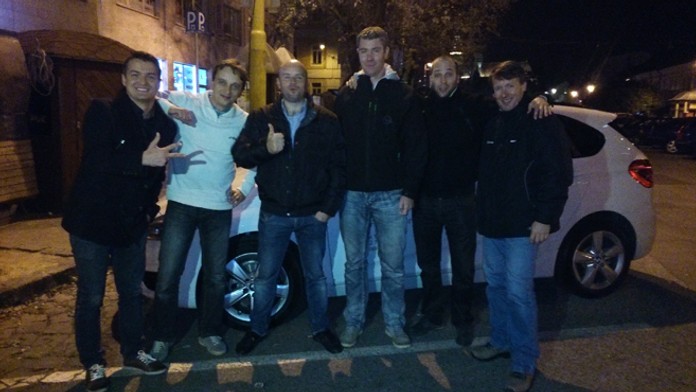 Posádky TV Markíza po príjazde do Košíc.