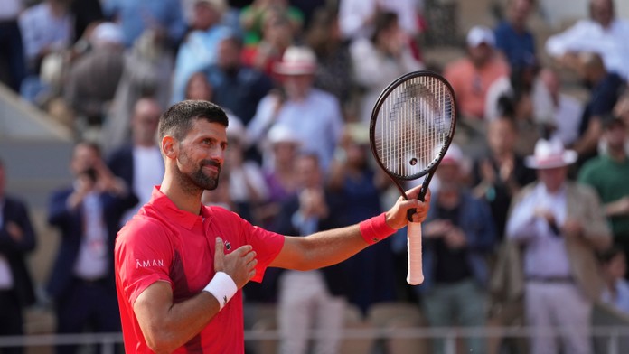 Djokovič dostal štedrú ponuku od gréckeho premiéra. Najbližšie roky by mohli byť jeho domovom Atény