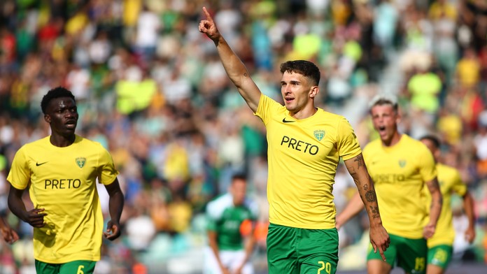 Jednu z najväčších hviezd ligy čaká veľký prestup. Ktoré destinácie sú v hre? (rozhovor)