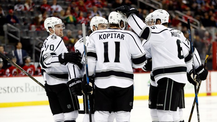 Gólová radosť hráčov Los Angeles po góle Anžeho Kopitara (v strede).