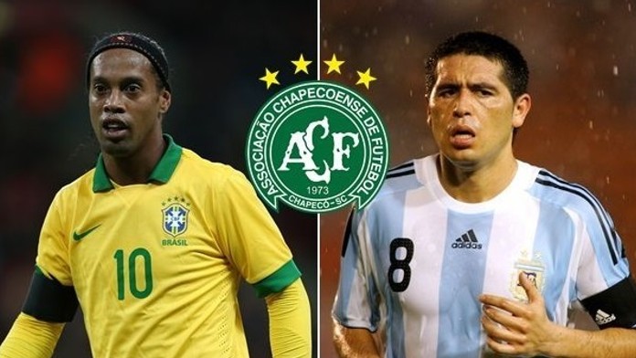 Ronaldinho a Juan Roman Riquelme chcú pomôcť Chapecoense.