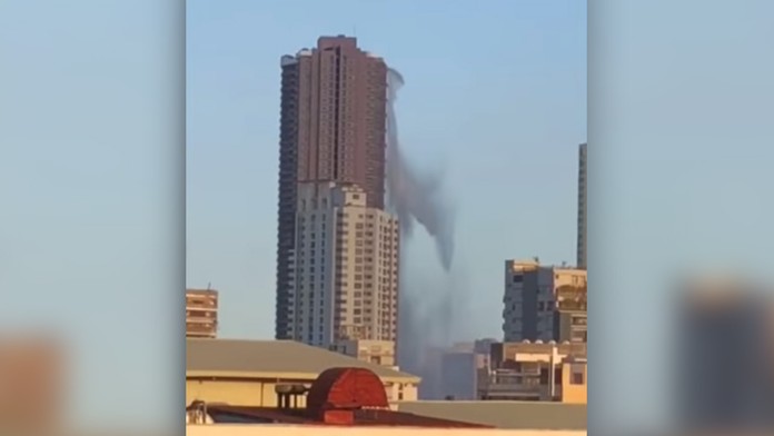 Počas zemetrasenie sa z bazéna vylievala voda