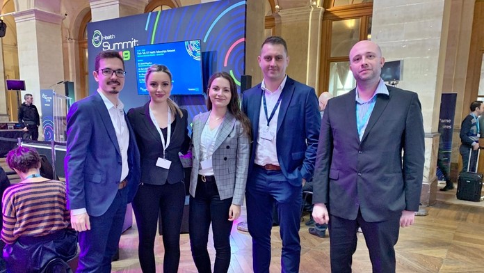 Víťazný tím zo slovenského startupu Face Rehab v Paríži 2019.