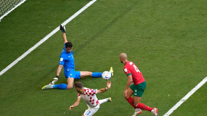 Úradujúci vicemajstri sveta začali v Katare bezgólovou remízou. Prvotriedny výkon podali len superhviezdy