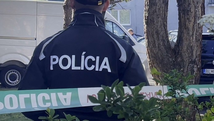 policajt a policajna paska