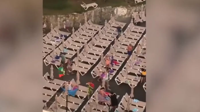 Obsadzovanie ležadiel. 